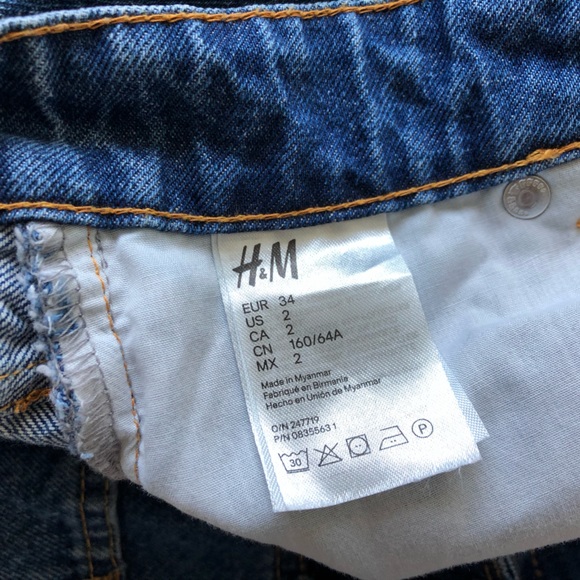 H&M Denim Shorts - Picture 3 of 3